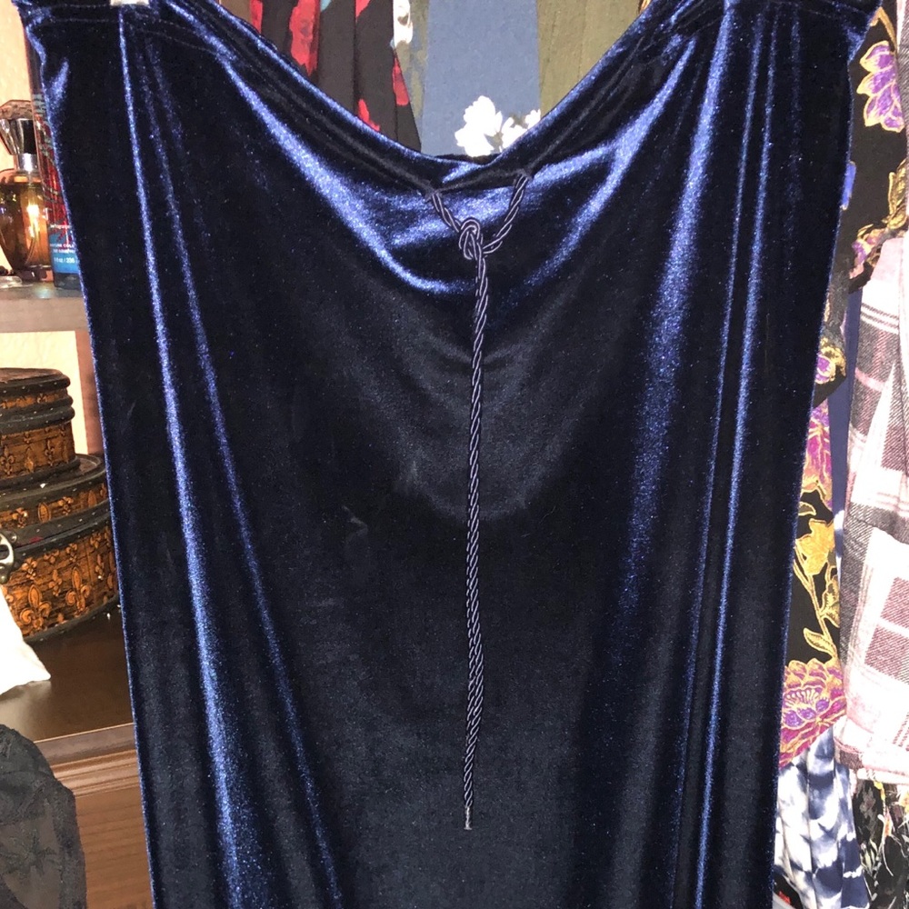velvet skirt